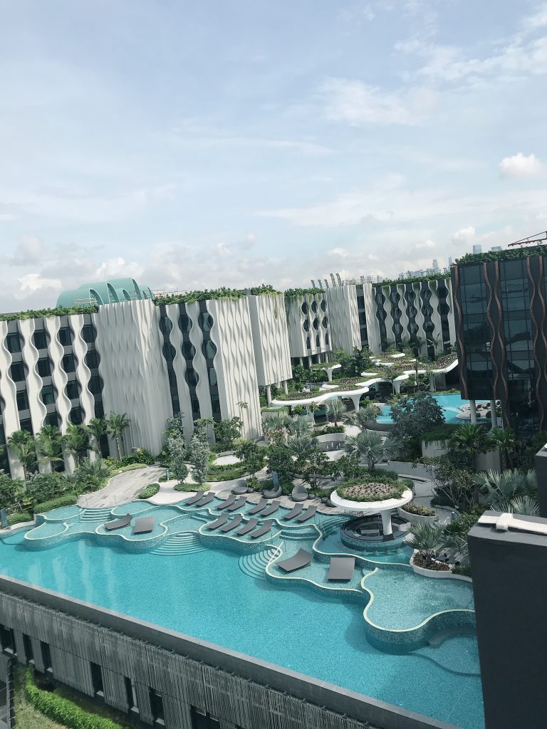 シンガポール　セントサ島ホテル新規オープンのお知らせ。