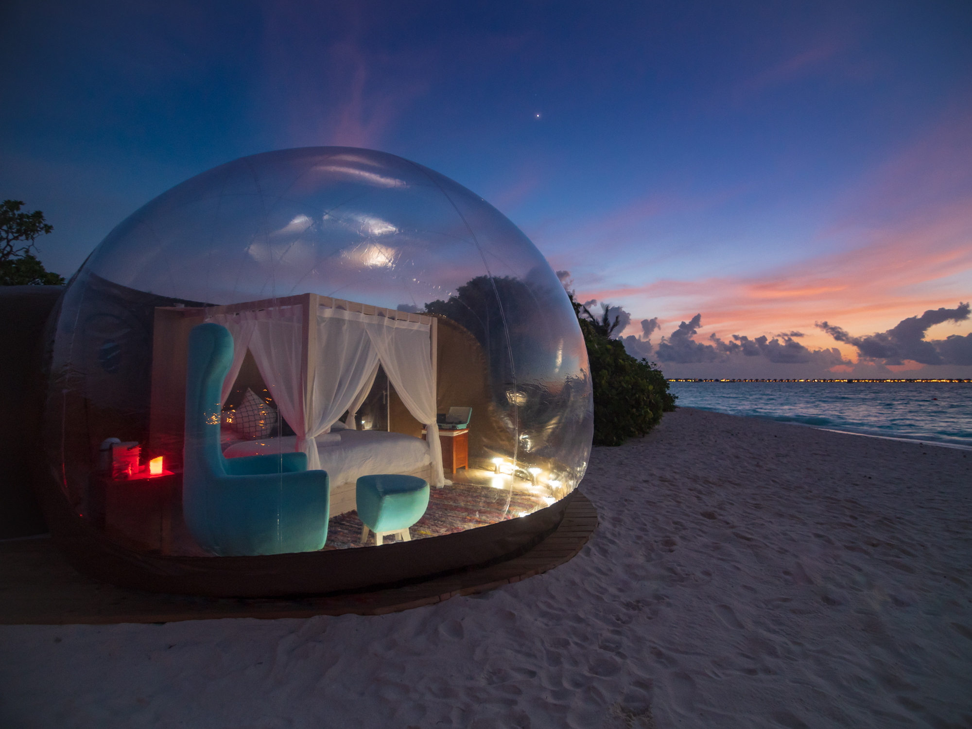 モルディブのリゾート「フィノール」に新たにビーチバブルが登場しました！