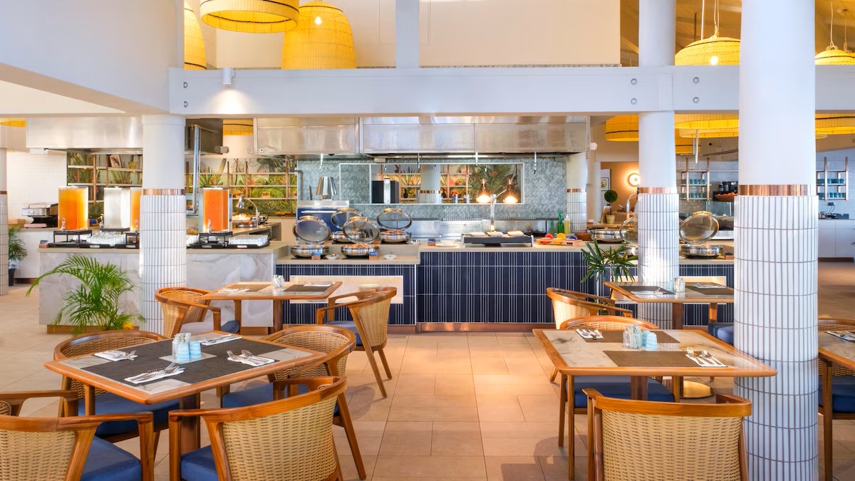 Blu Bar & Grill / ブルー バー＆グリル