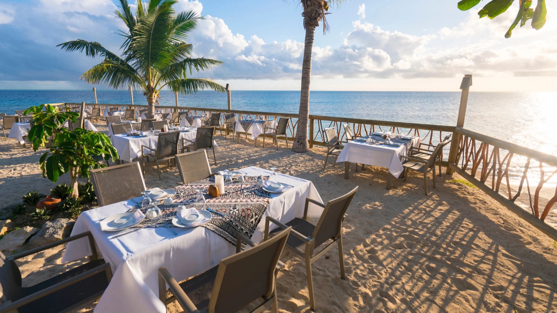 Restaurant 1808 / レストラン 1808