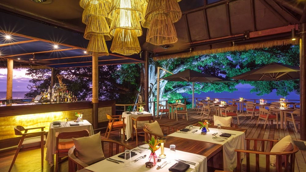 Banyan Bar & Restaurant/バニヤン バー &レストラン