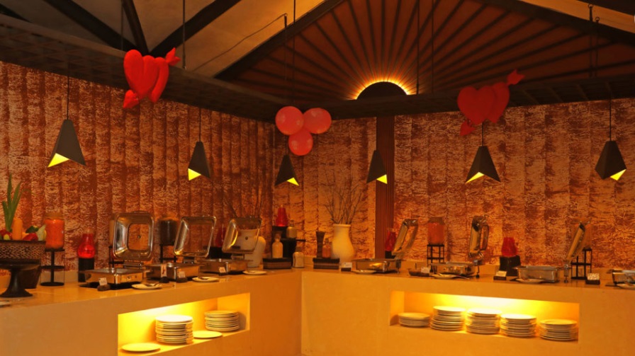 Mela Restaurant / メラ レストラン