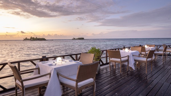 Sunset Restaurant / サンセット レストラン