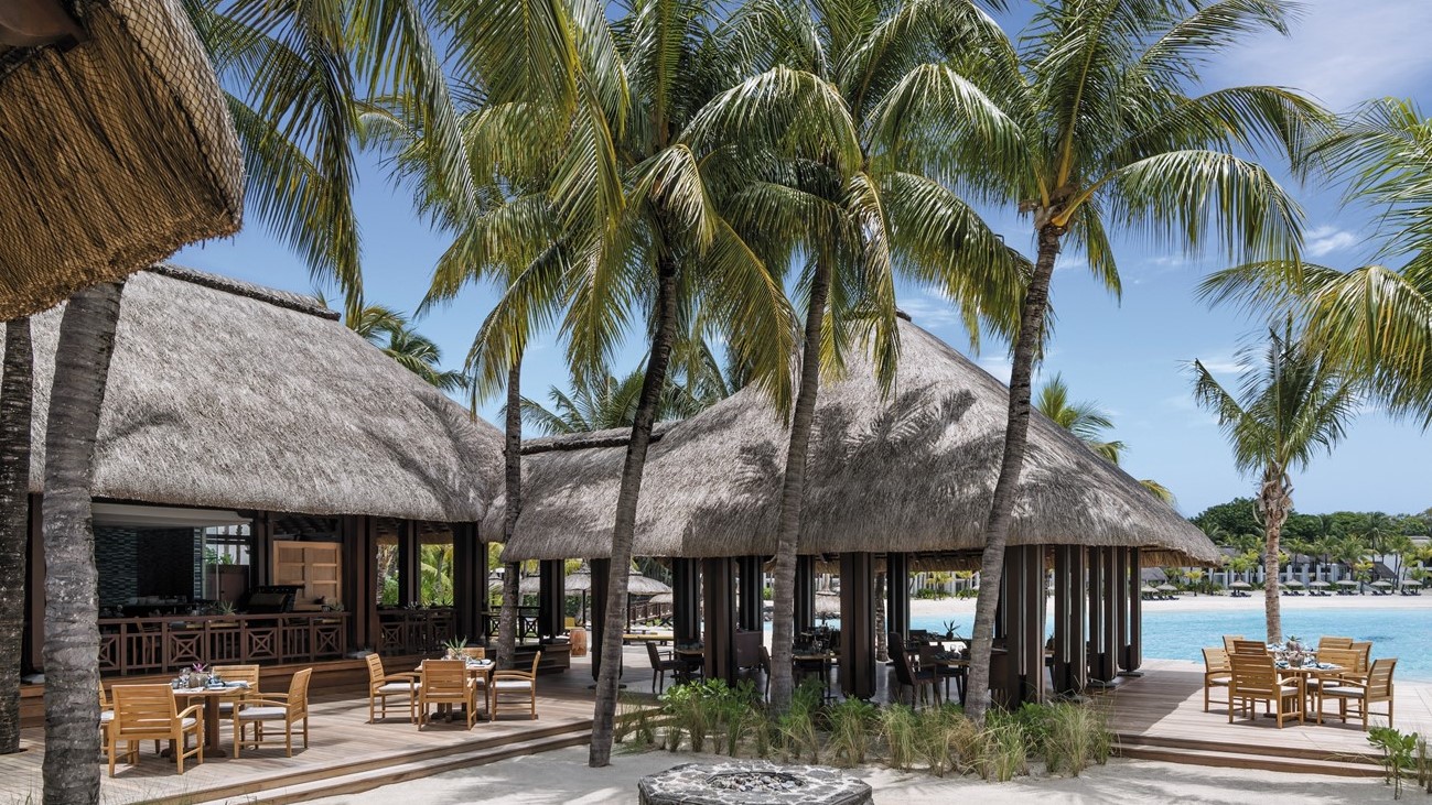 Republik Beach Club & Grill / レピュブリック ビーチクラブ&グリル