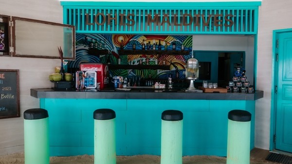 LOHIS BAR / ロヒス バー