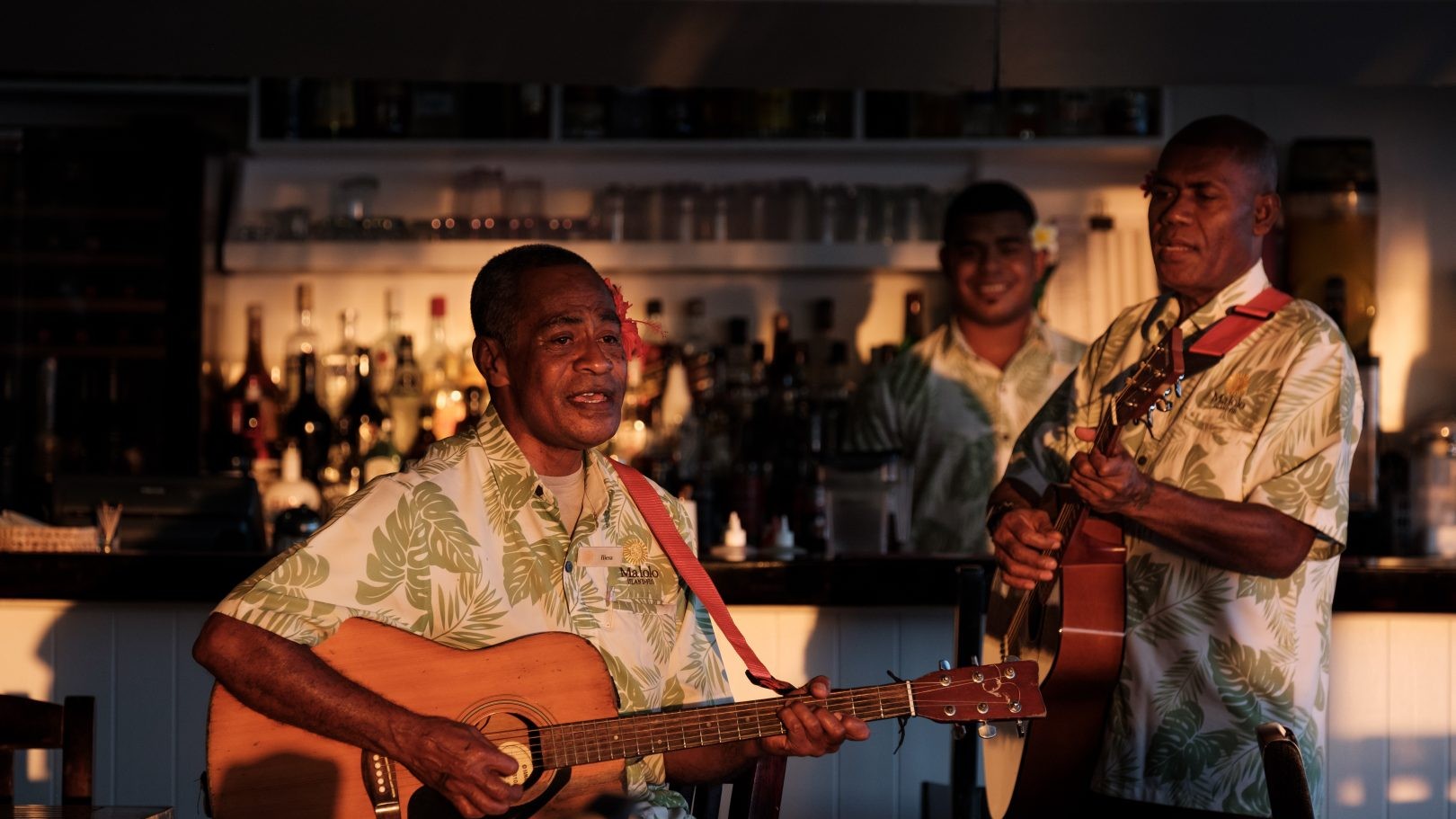 Treetops Bar / ツリートップ バー